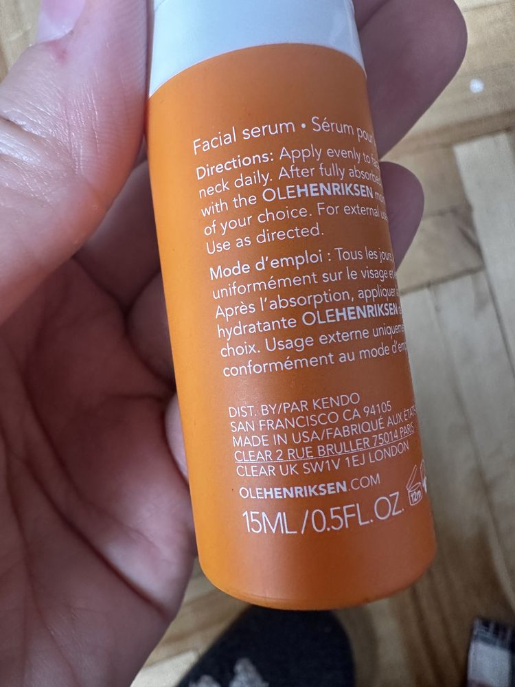 Olehenriksen Banana Bright Vitamin C Serum- Serum z kwasem 15 ml