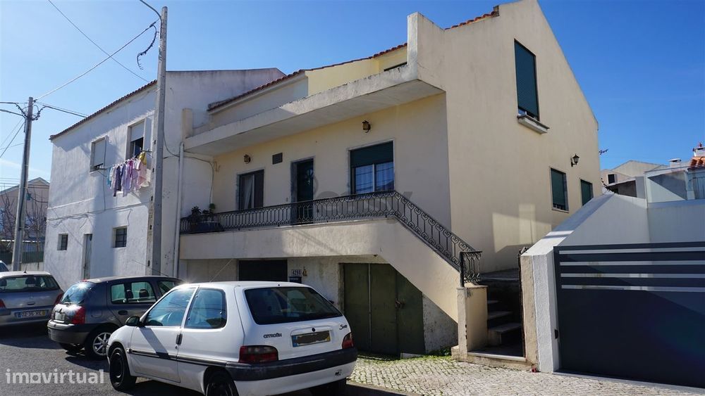 Moradia para Restaurar T3 Venda em Santa Iria de Azoia, São João da Ta
