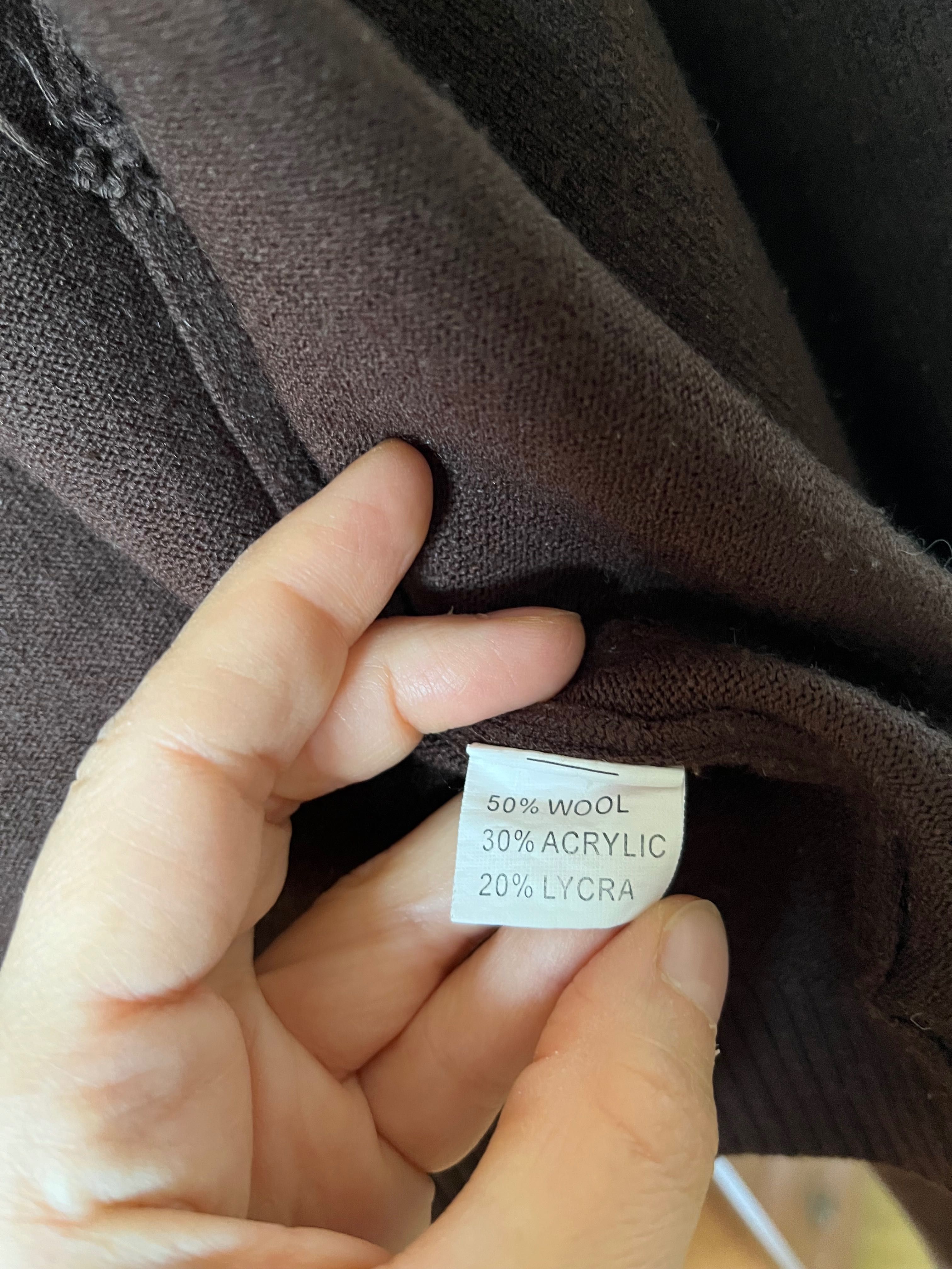 Czekoladowy wiązany sweter z wełną S-M