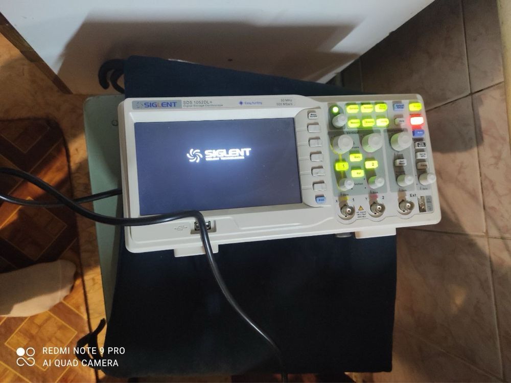 Цифровой асцилограф Siglent sds1052dl+