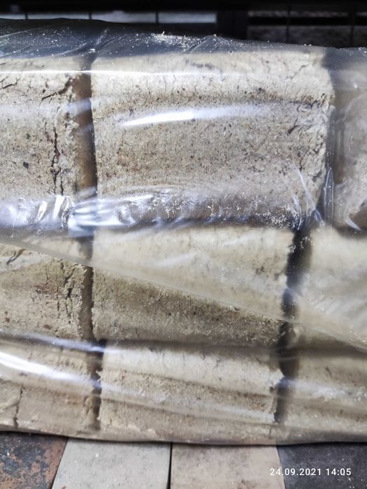 БРИКЕТЫ  древесные,Торфяные ,,БРИКЕТЫ ПИНИ КЕЙ (Pini Key)