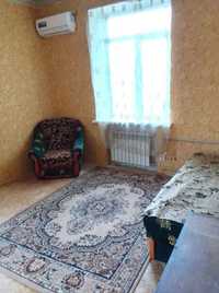 Продам 2-комн квартиру в районе Петровского просп.