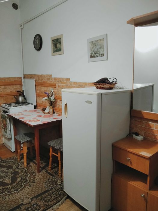 Недорого Квартира в Центрі подобово потижнево помісячно(для 2 ос.)