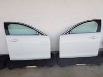 Двері на Jaguar XE Ягуар рестайлінг 15-23 року
