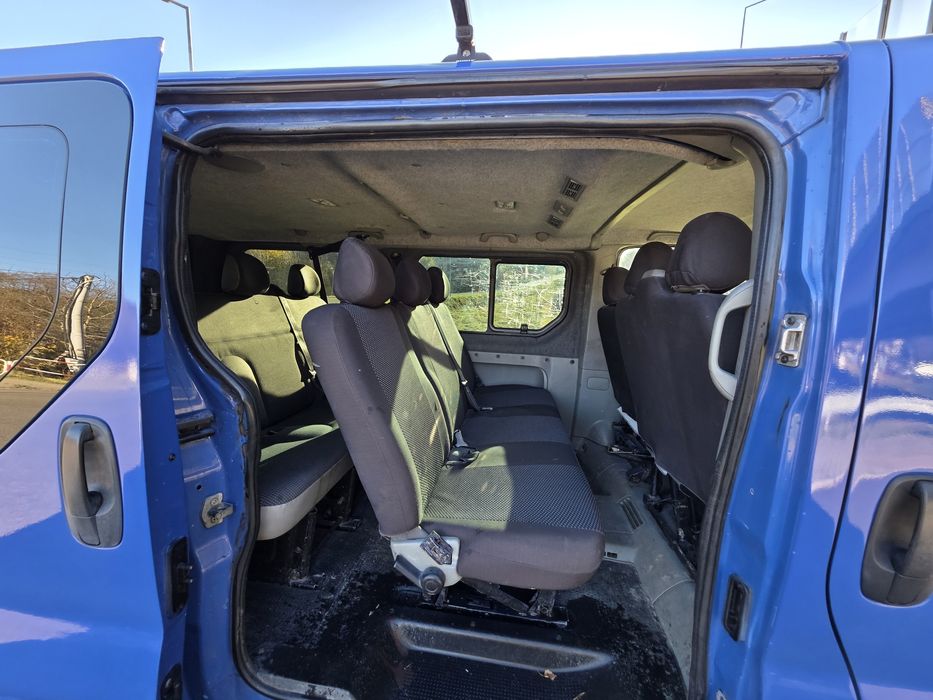 Opel Vivaro 2014r 2.0 D 9 osób