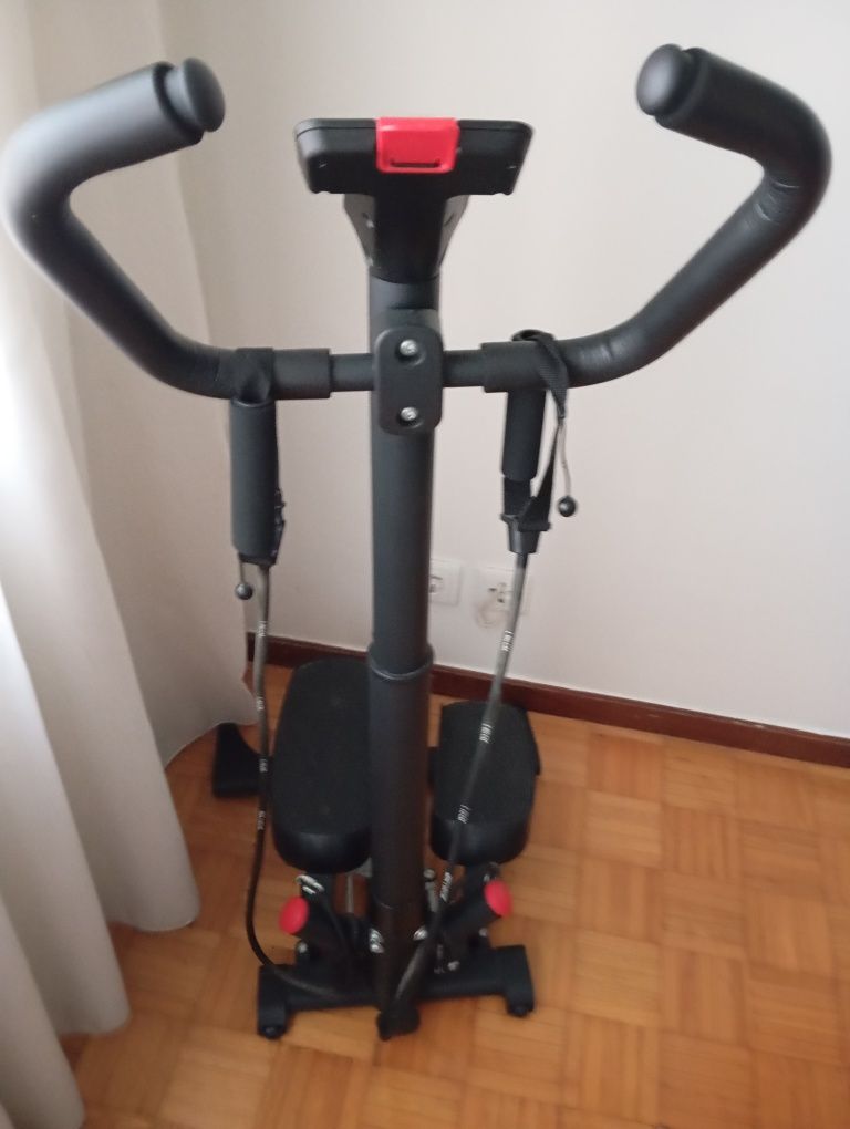 Máquina de exercício step