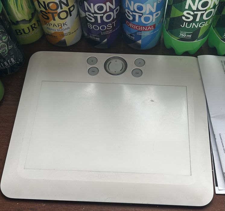 Графічний планшет Bamboo fun CTE650