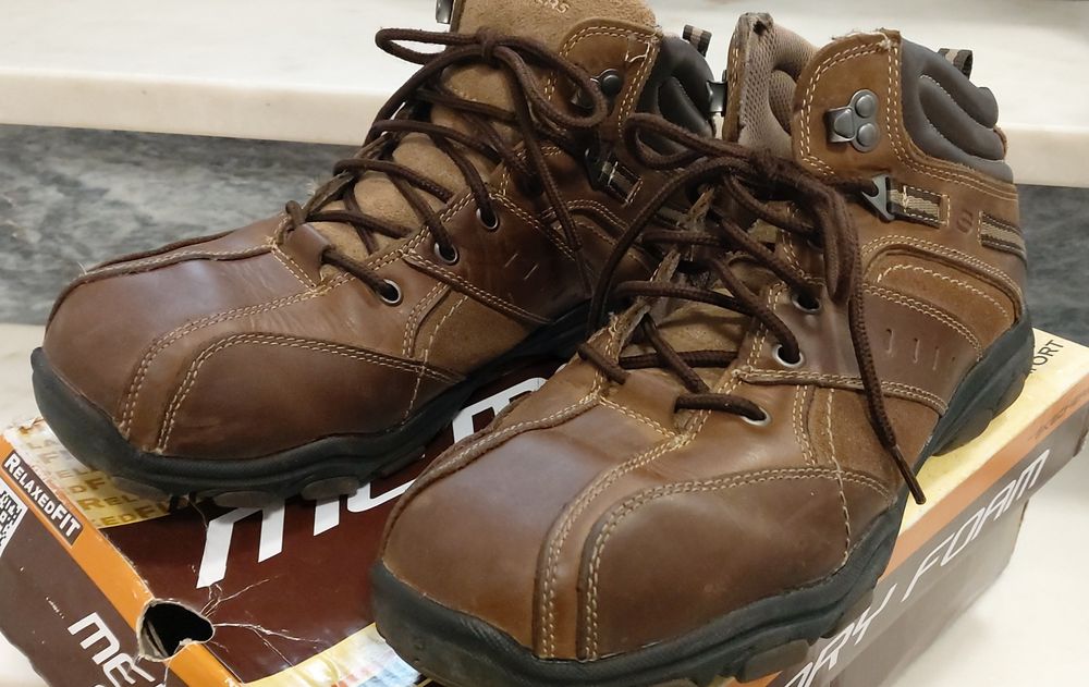 Botas skechers tam 44