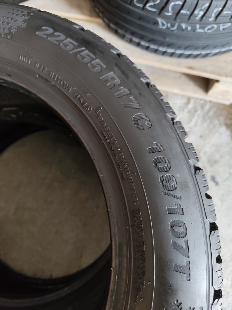 Pneus 225/55r17c Kumho WinTer PorTran CW51 com 95% piso