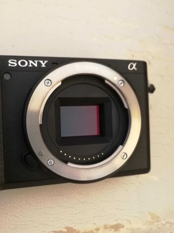 V' Kamera Sony a6000 + Sigma C 30 - jak nowy