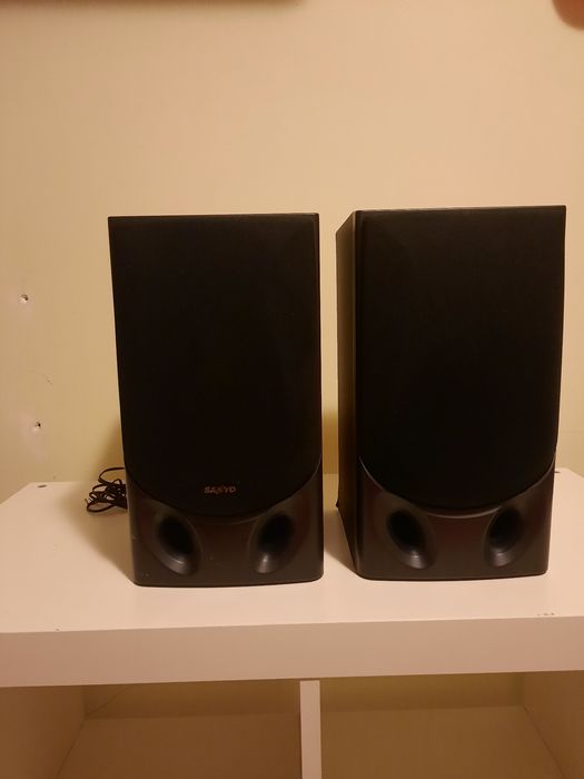 Par de colunas Sanyo