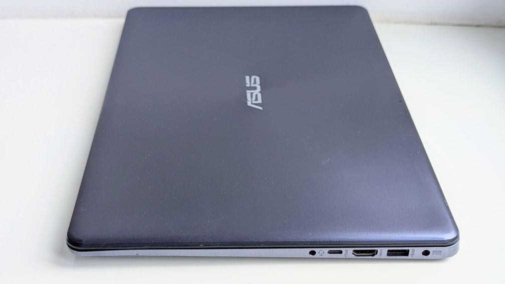 Тонкий ноутбук Asus Zenbook F510U Intel Core i5 8gen 8-32, 128-512 SSD