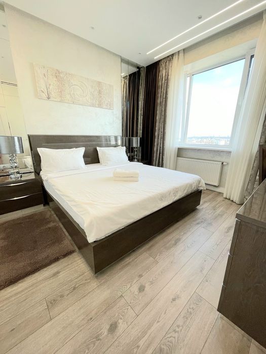 Апартаменты люкс, вид на Днепр с 22эт, панорамные окна!