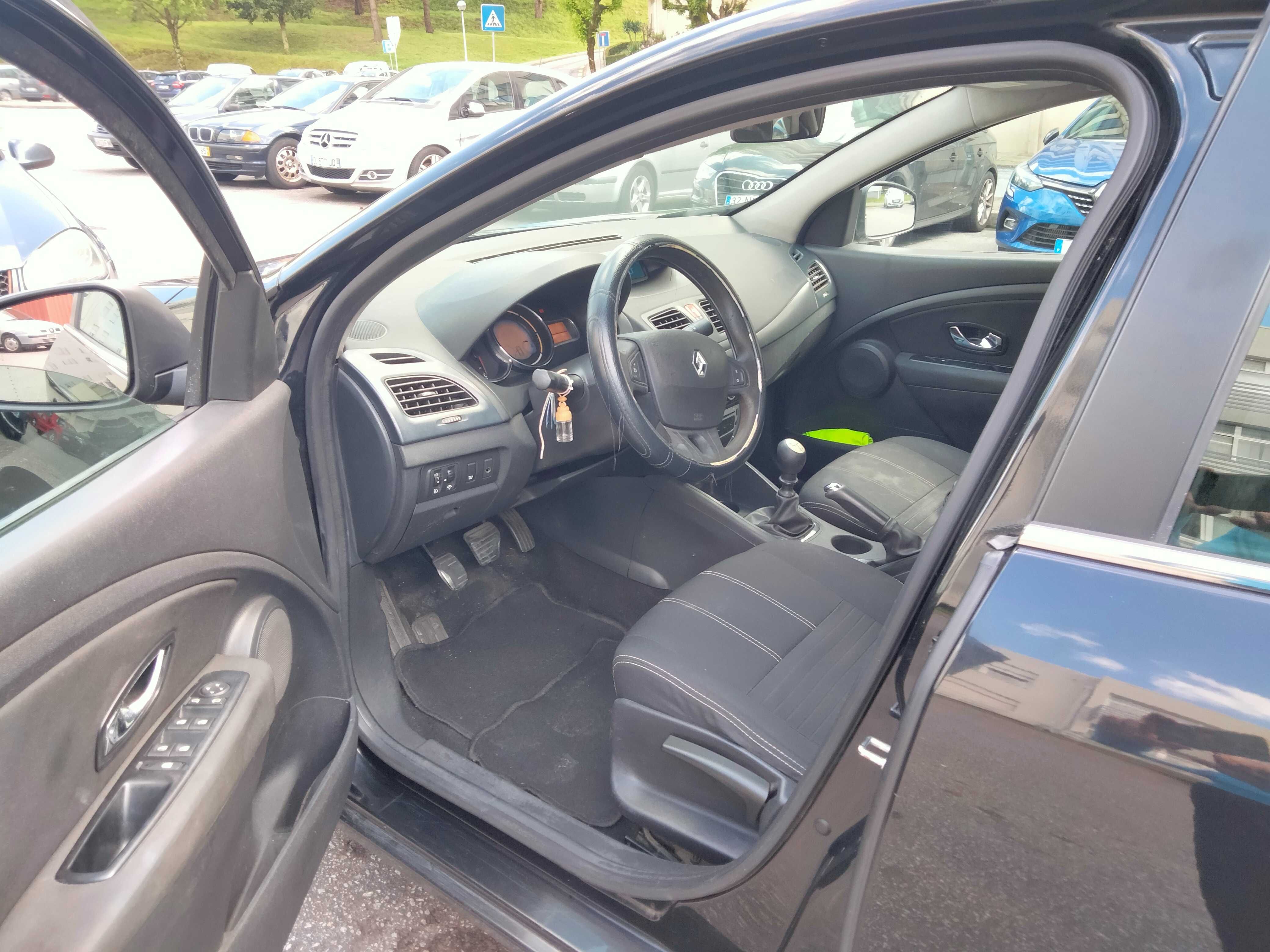 Renault Fluence Out/2015