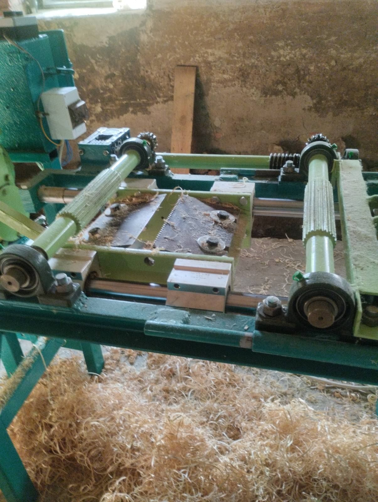 Продам обладнання для виробництва дерев'яної шерсті, наповнювача