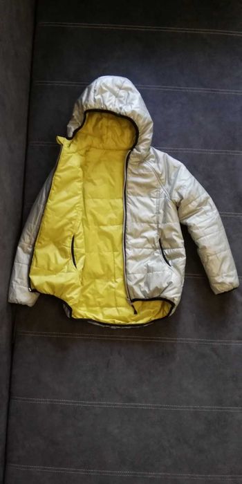 Куртка двостороння для дівчики . Зріст 140 см.