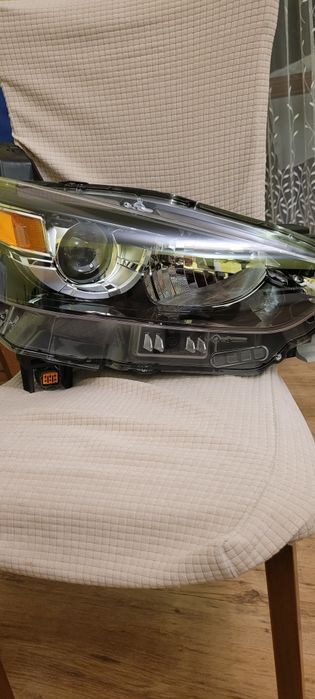 Lampa reflektor mazda cx3 USA 2015- prawy przod