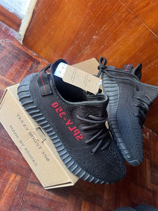 Yeezy boost 350 V2 BLACK RED