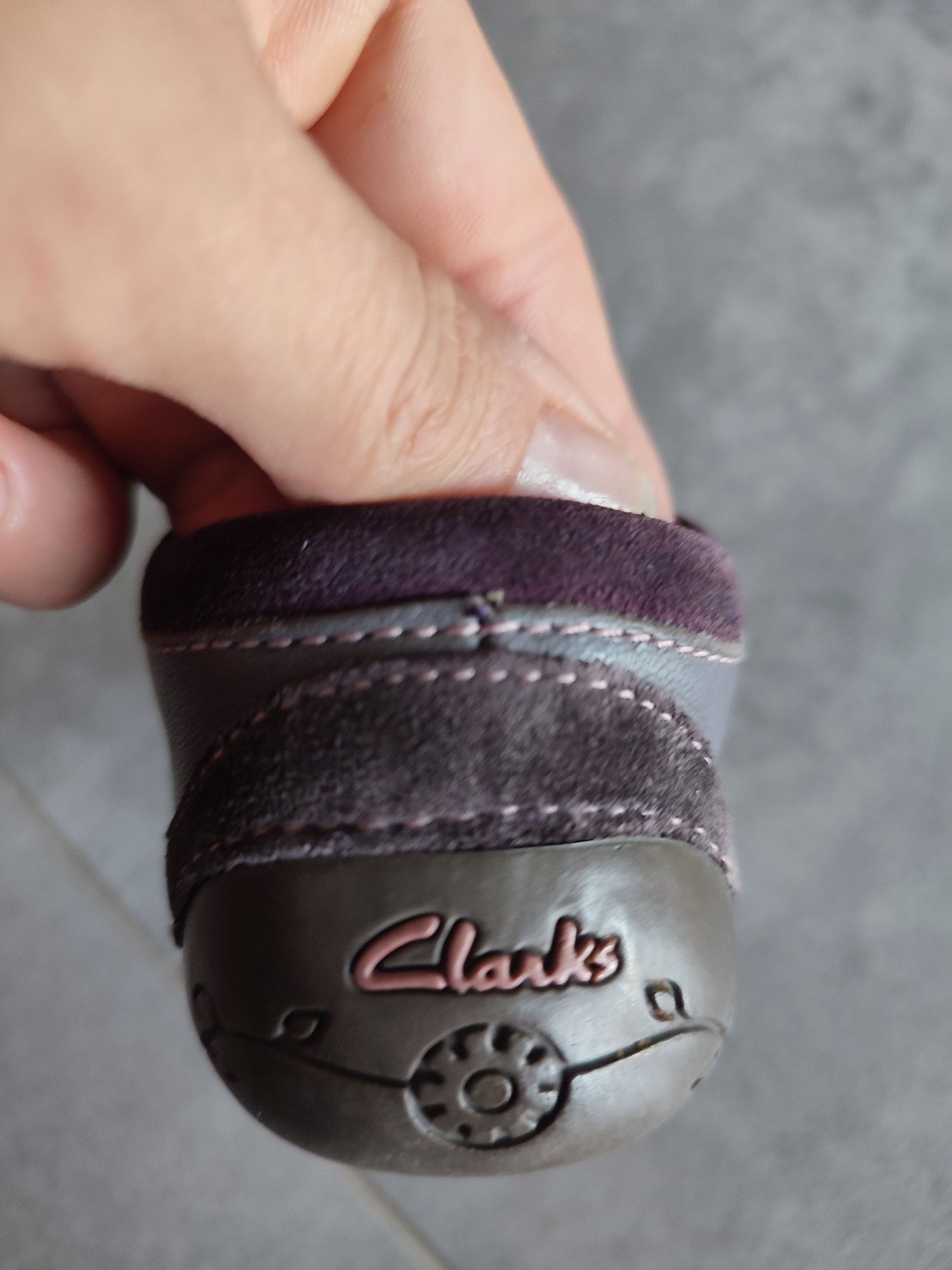 Buty Clarks 4.5 20.5 skóra miękkie pierwsze buciki