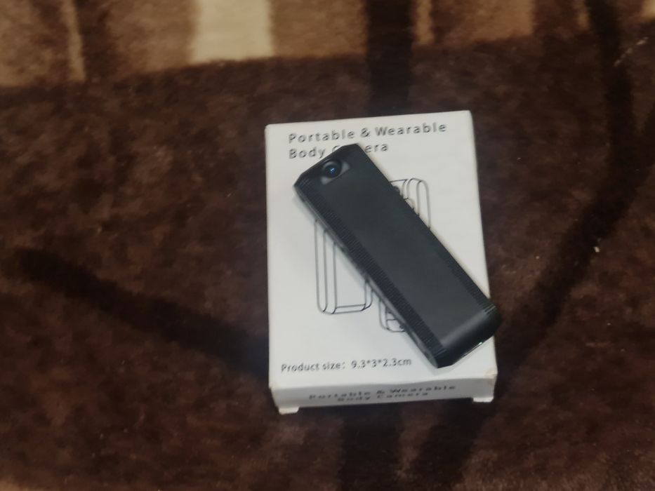 Продам нагрудную мини камеру