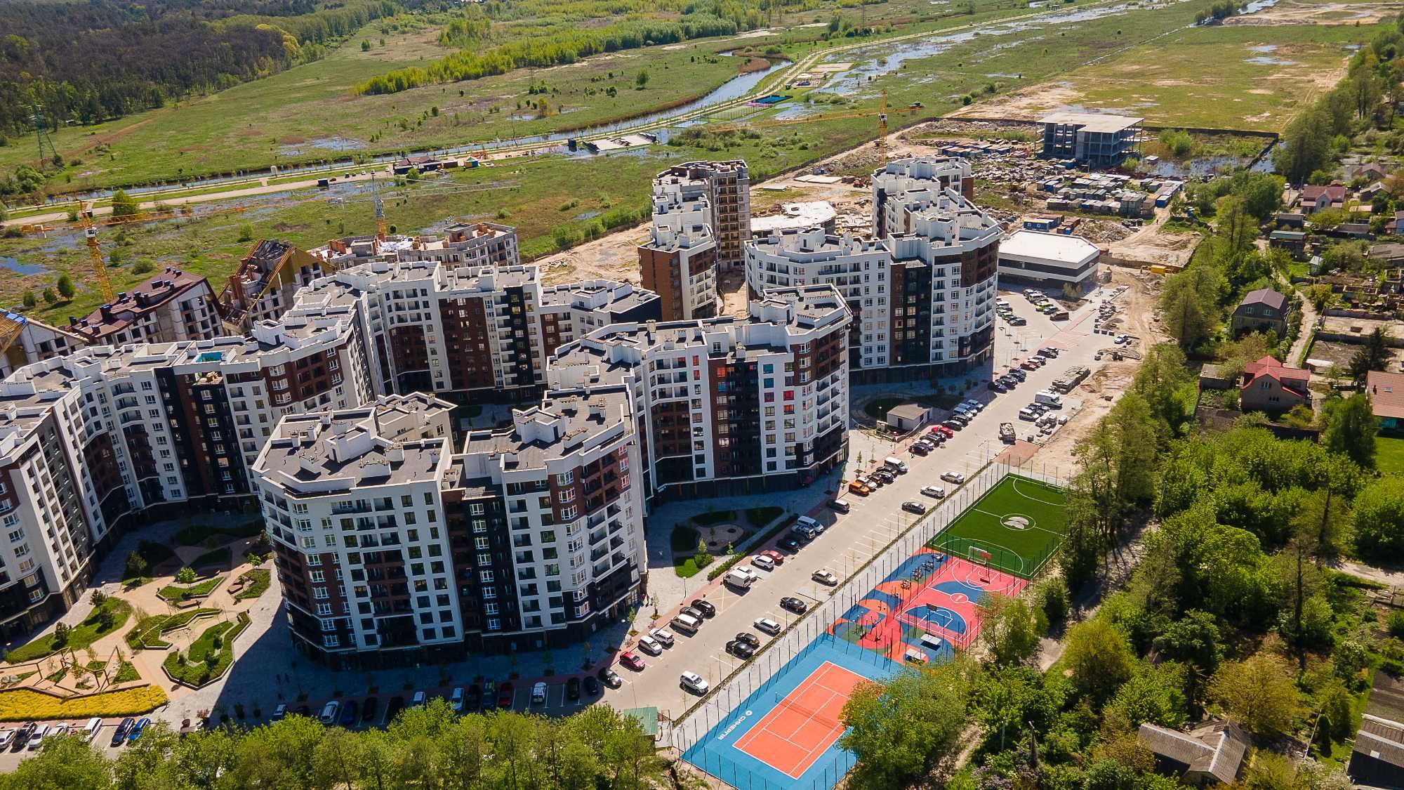 Продам двокімнатну квартиру 59.5м² для молодої сім'ї.