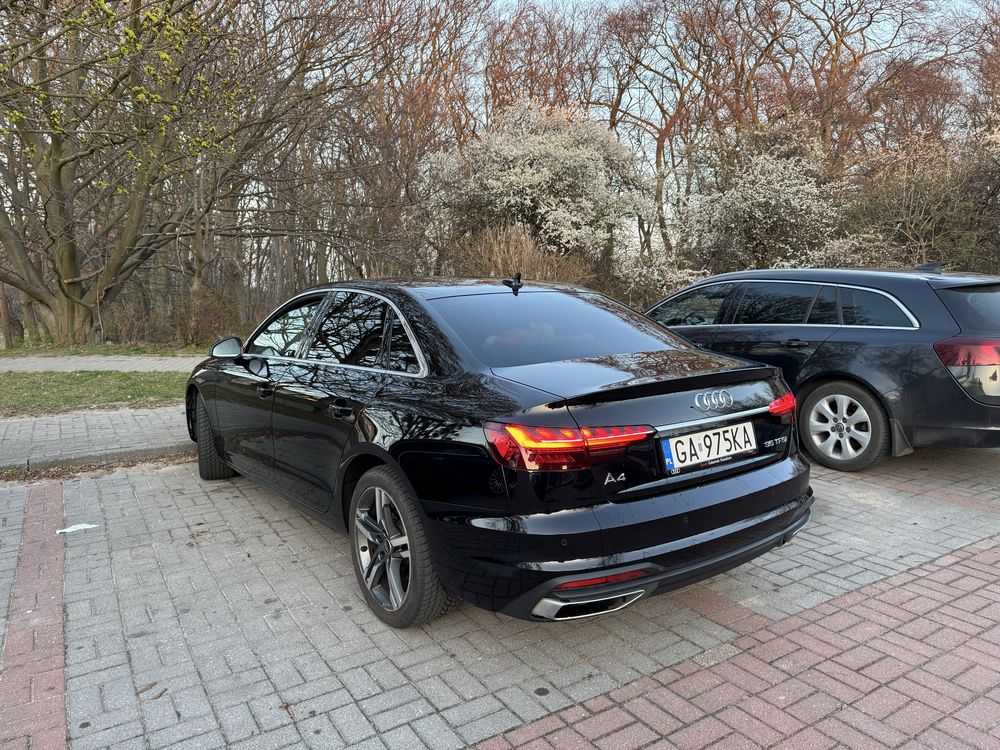 Audi A4 2022 2.0 Advanced benzyna leasing