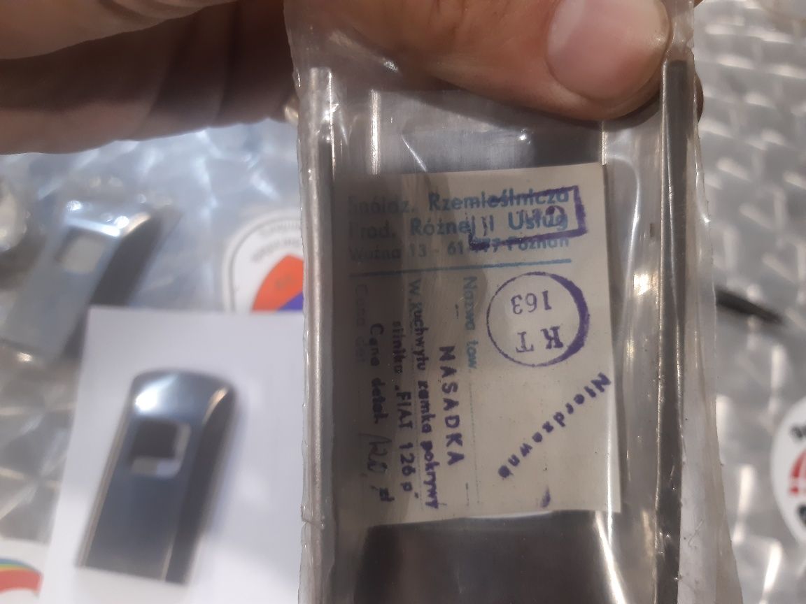 Nakladka na zamek pokrywy silnika do Fiata 126p
