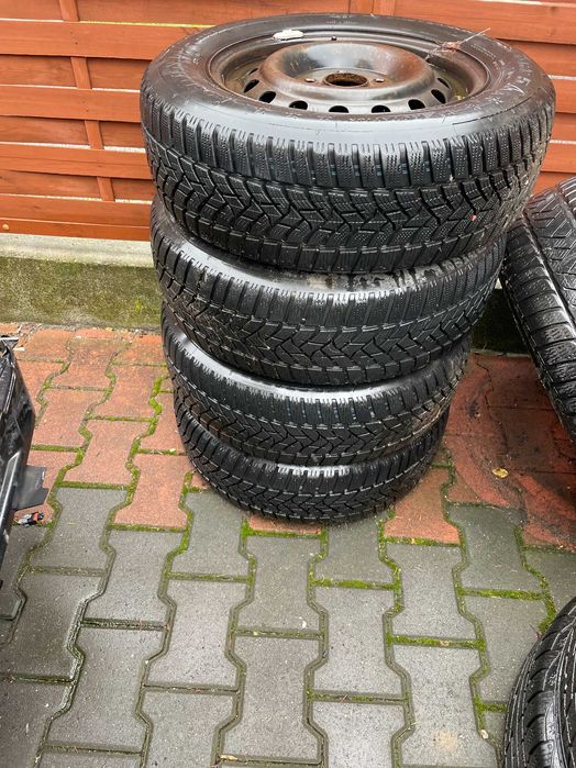 OPONY Zimowe Firmy Dunlop 195/65 R15 stan bdb 8mm 4szt