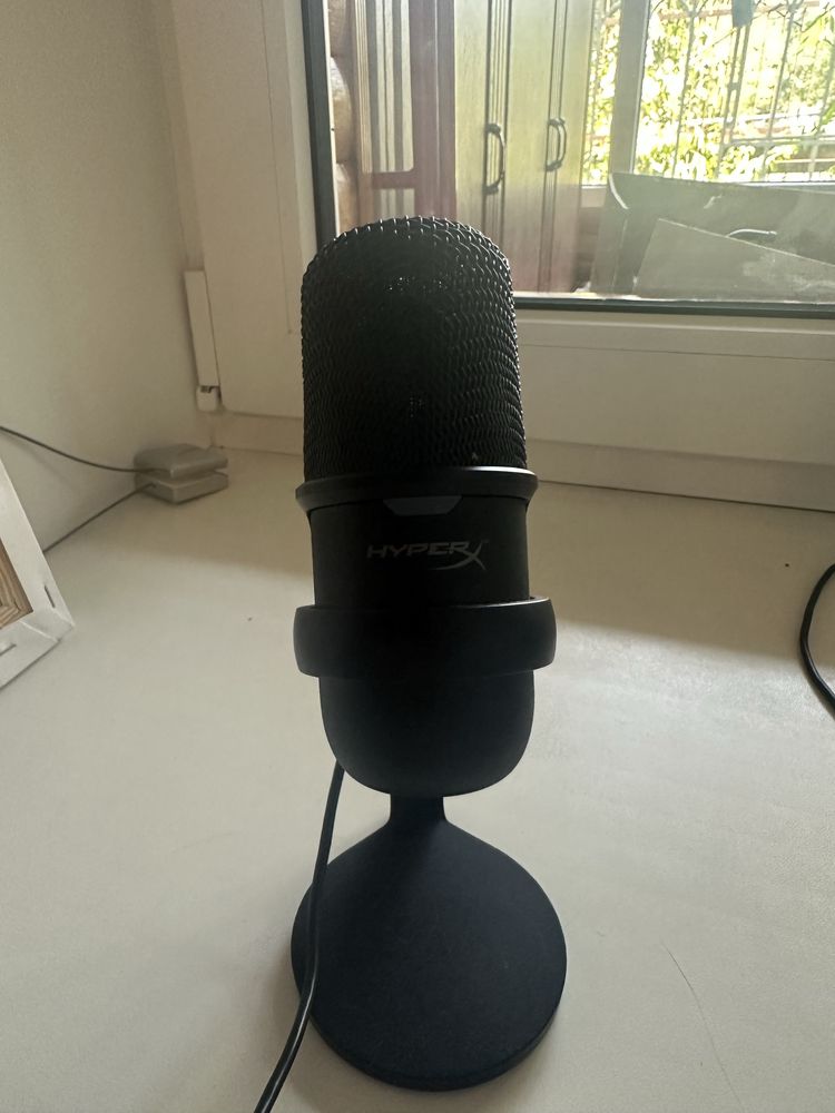 HyperX SoloCast мікрофон