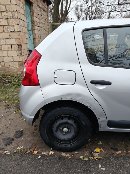 Dacia Sandero 2009 1.2 MT