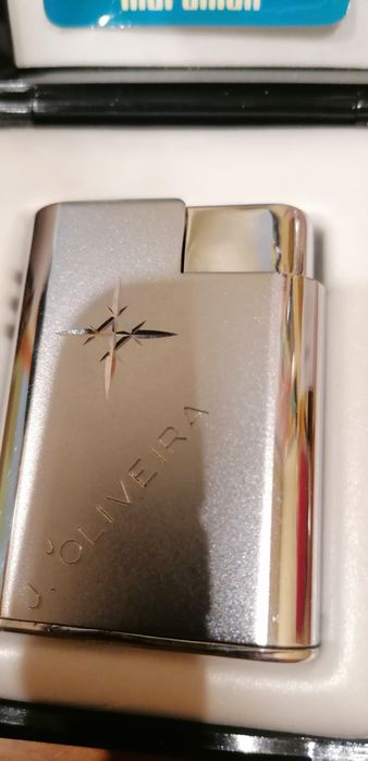 Isqueiro antigo maruman gas e MYFLAM Germany em caixa