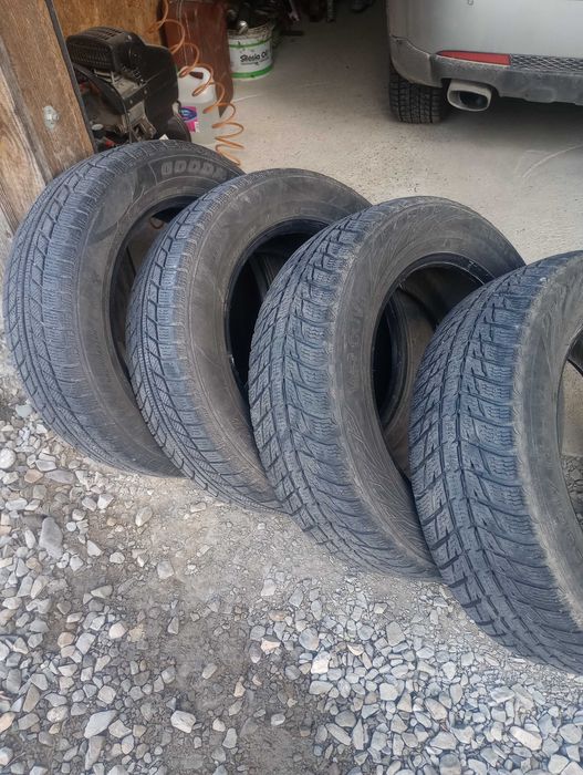 Opony zimowe używane  225/60 R17