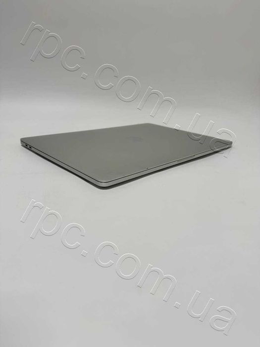 Ноутбук Apple MacBook Pro 15 A1990 (i7, 16Gb, 256Gb SSD) НОВИЙ АКУМ!