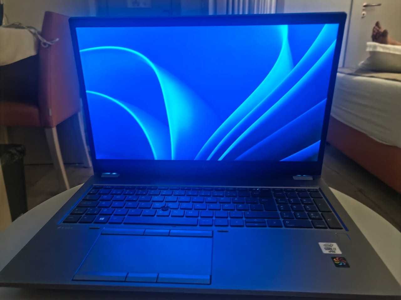 HP ZBook  Core i7 10ª Geração 32GB RAM  512GB SSD Quadro T2000 Ecrã 4K