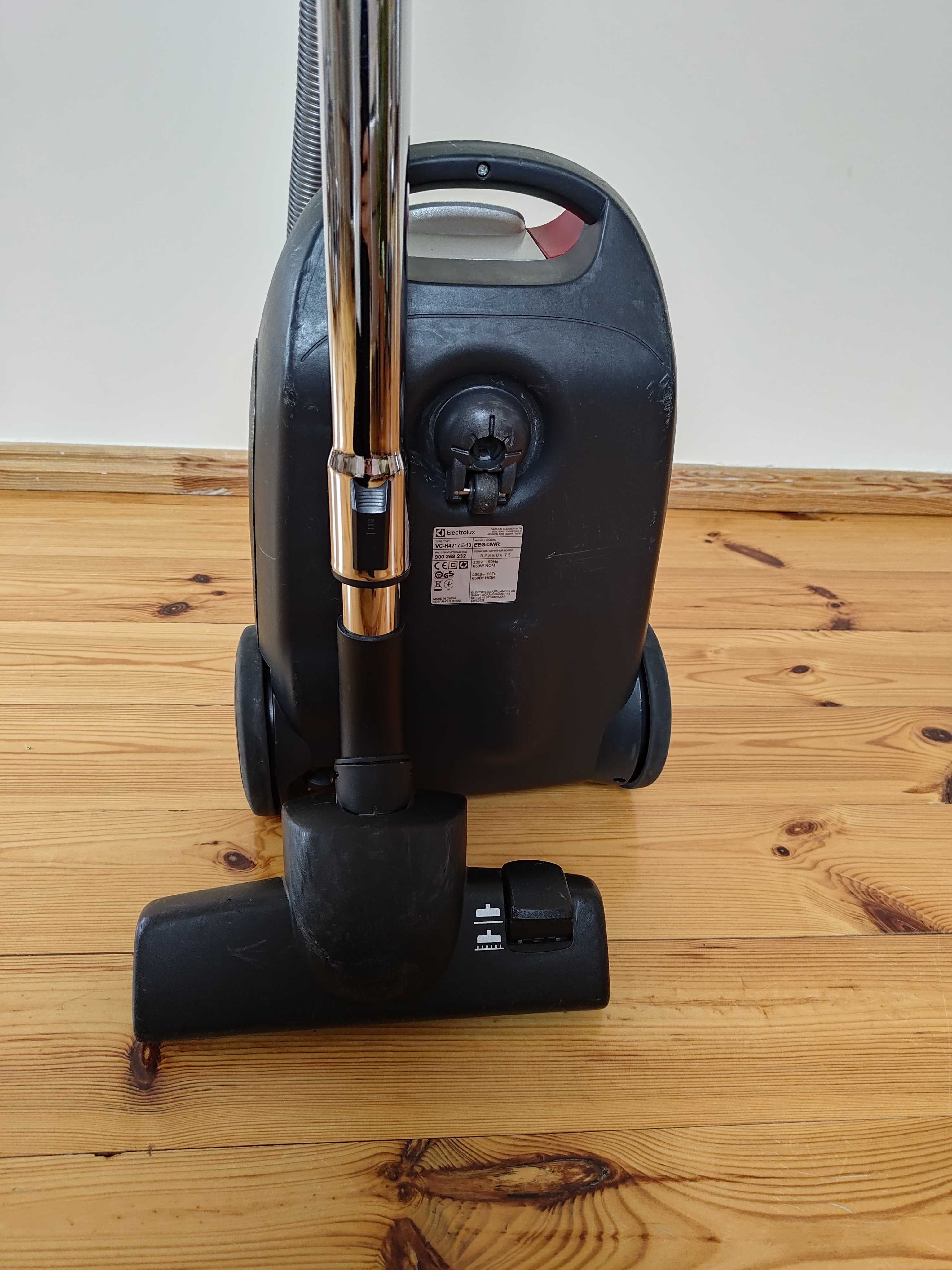 Odkurzacz Electrolux EasyGo model EEG43WR