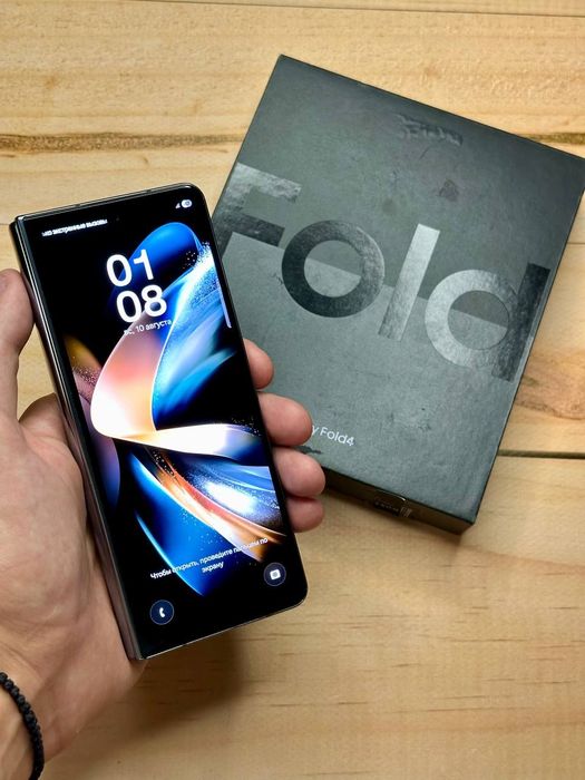 Samsung Galaxy Fold 4 12/512gb. Полный комплект