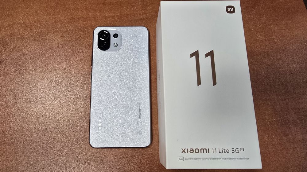 Xiaomi 11 Lite 5G NE Dual Sim 128GB/8GB RAM biały, stan bdb