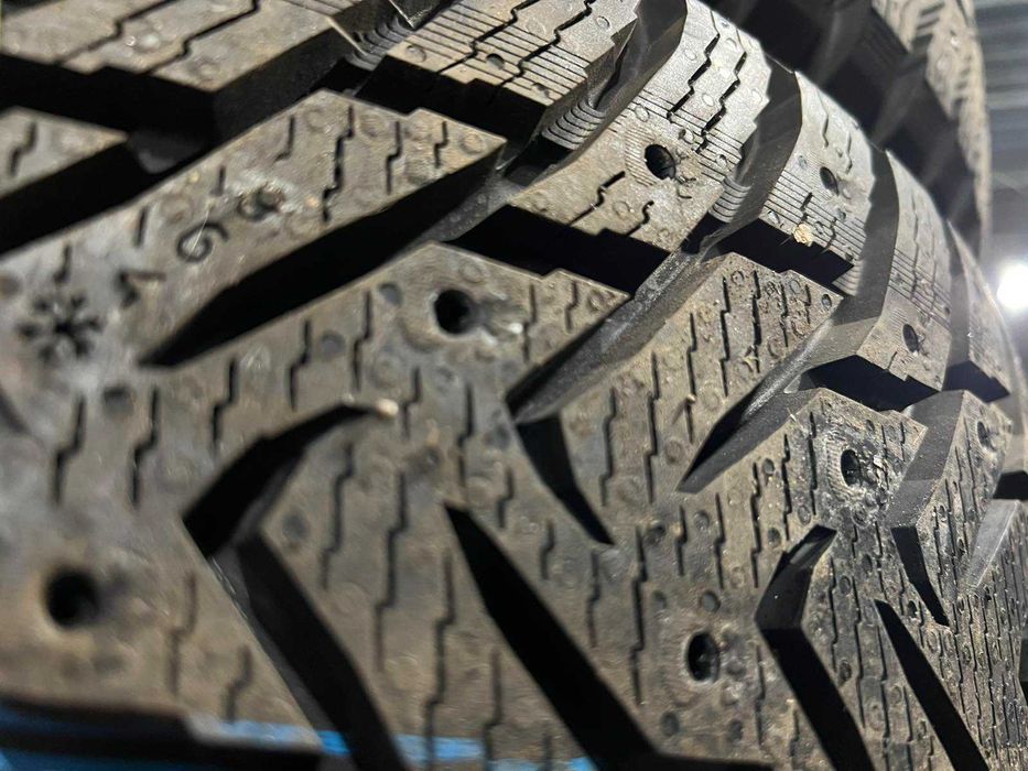 НОВІ шини зима 245/50R20 M+S під\шип 102T Hakkapeliitta 8 SUV Nokian