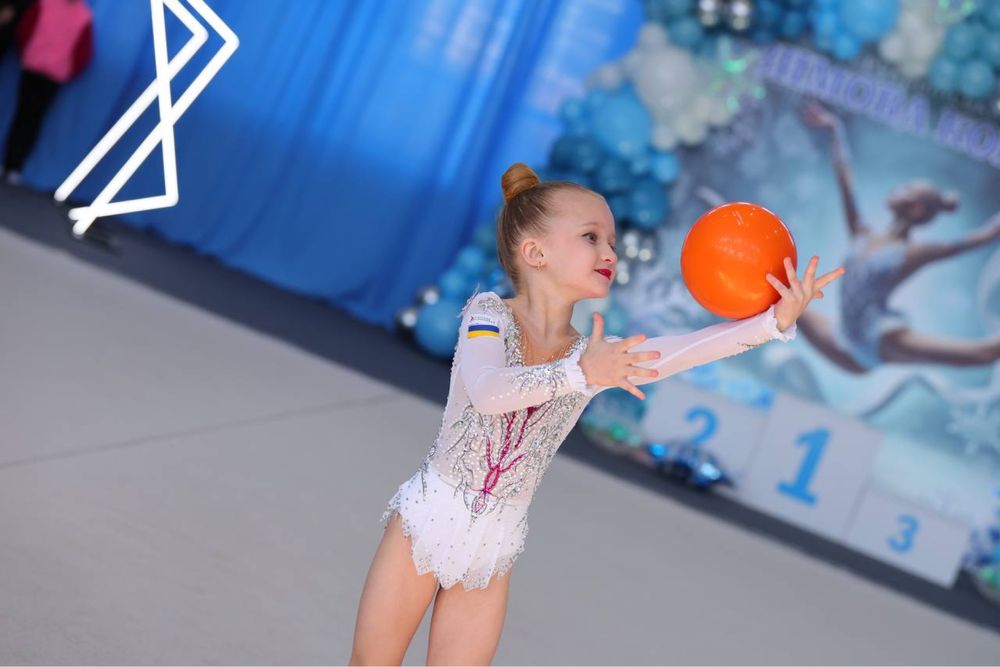 Купальник для виступу художньої гімнастик