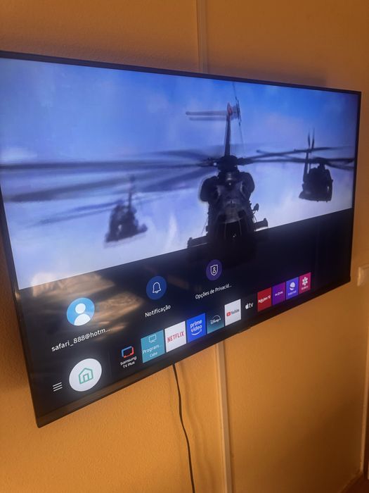 Samsung - 4K Ultra HD - Smart TV) modelo UE43AU7025KXXC