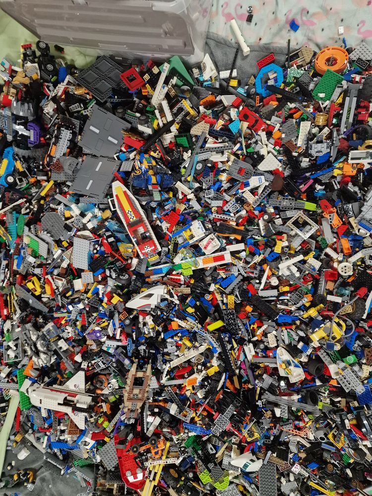 Klocki LEGO oryginalne mix 3 kg z figurkami