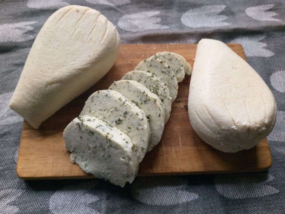 sery z mleka koziego  , ekologiczne