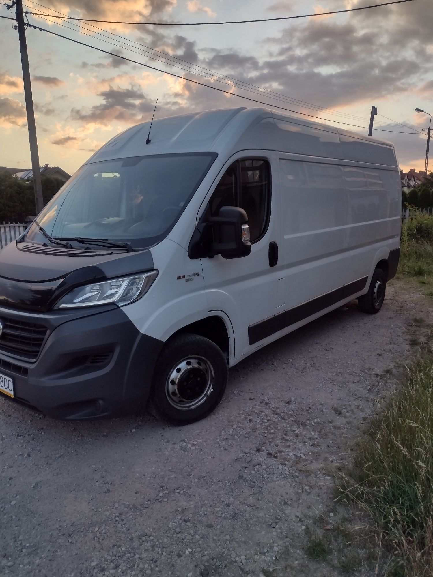 Wynajem Wypożyczalnia busów bus kontener 8 EP winda od 250 zł doba