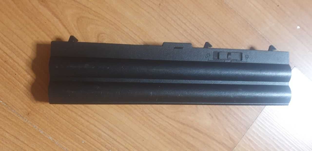 Батарея ноутбука Lenovo T530. БУ оригинал. Износ 15%..