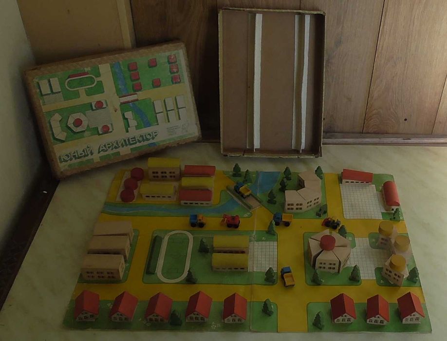 Конструктор СРСР Молодий архітектор деревина, 63 елементи