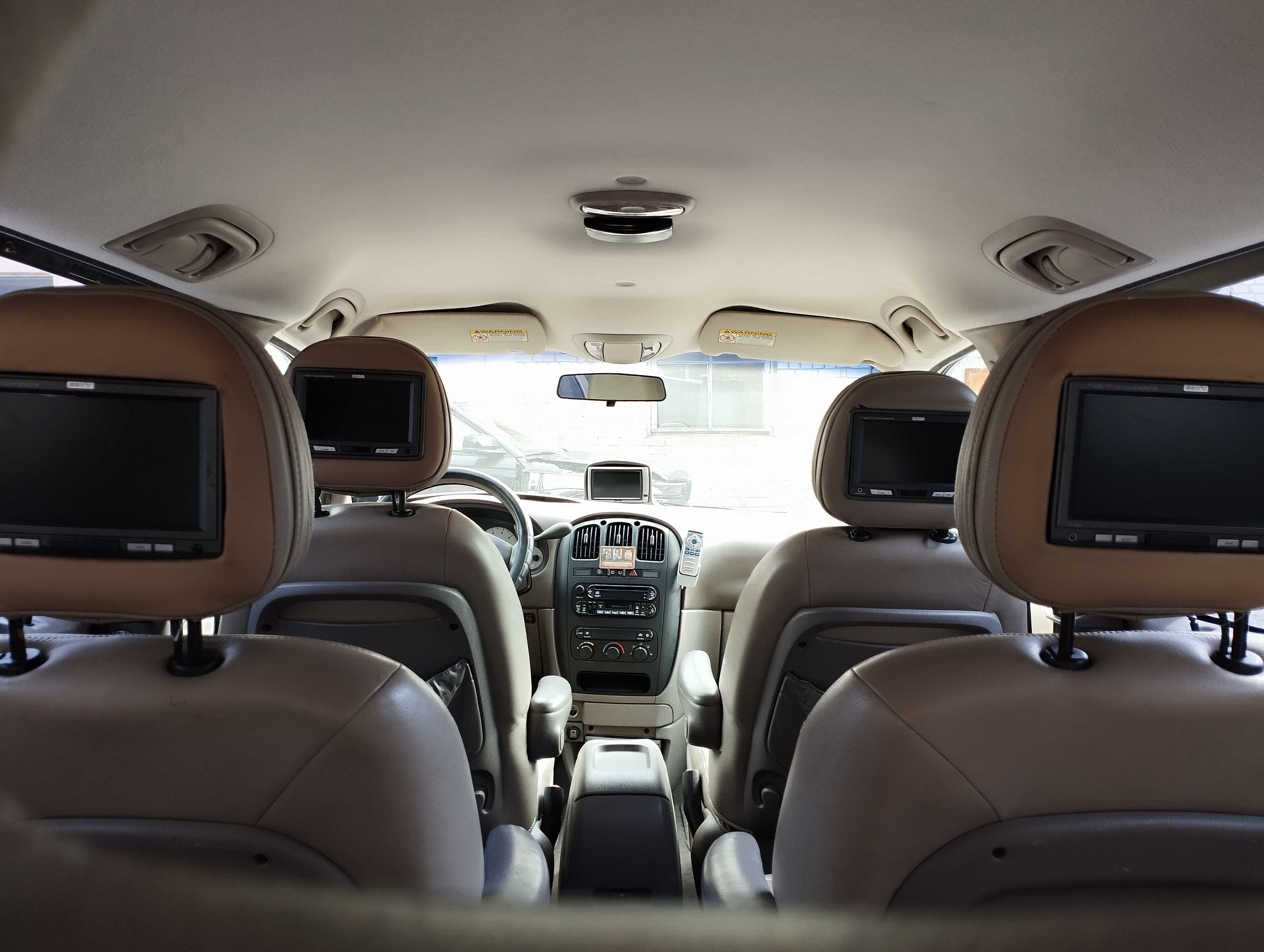 Chrysler Grand Voyager 3.3 v6 AT минивен на автомате газ бензин