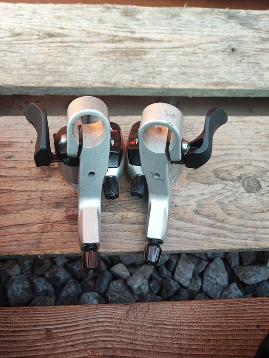 Klamkomanetkami rowerowe Shimano Deore XT M760 Dual-Control 3x9 Retro