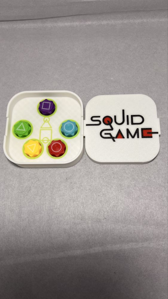 Squid game gongi w pudelku