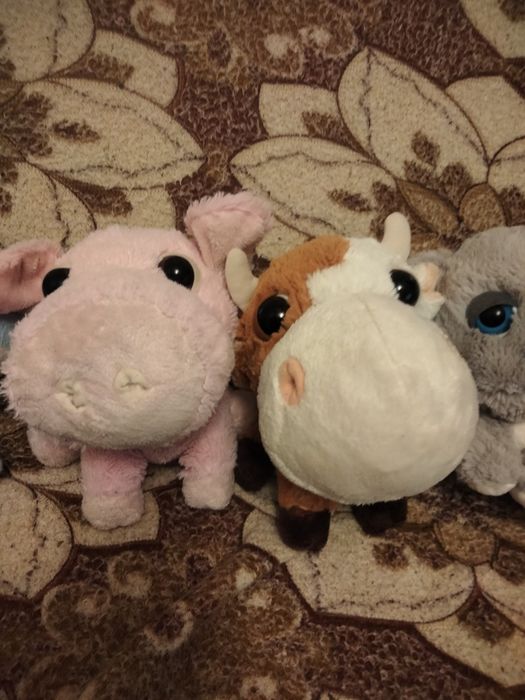 Big Headz м'які колекційні іграшки глазастики головастики