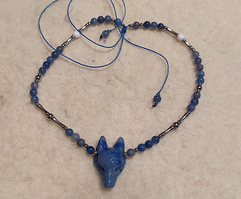 Naszyjnik wilk awenturyn niebieski